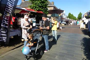 Karolingenmarkt + Rommelmarkt